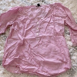 GAP light weight blouse